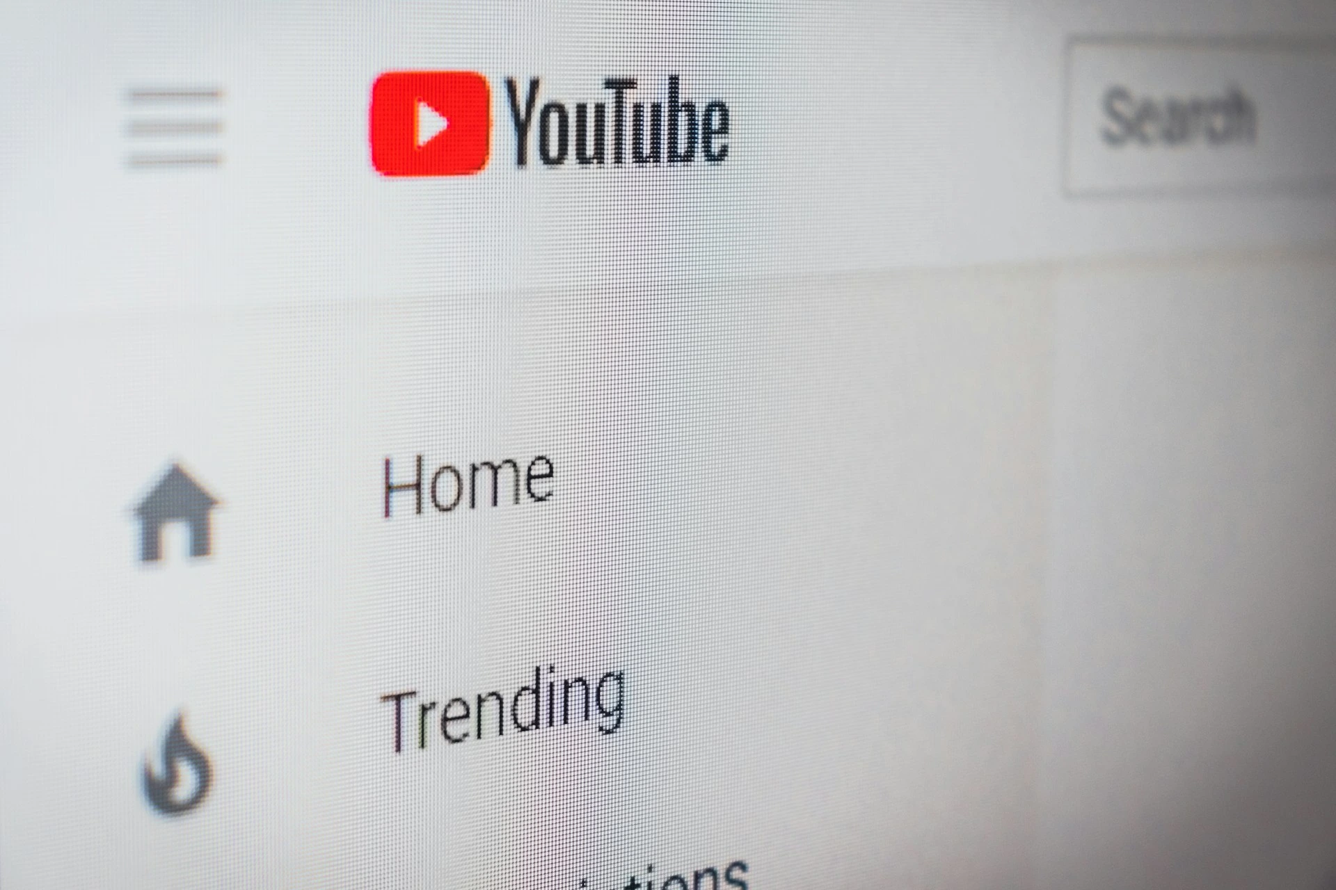 Rusko pokutuje Google za obsah na YouTube týkající se vojenské kapitulace