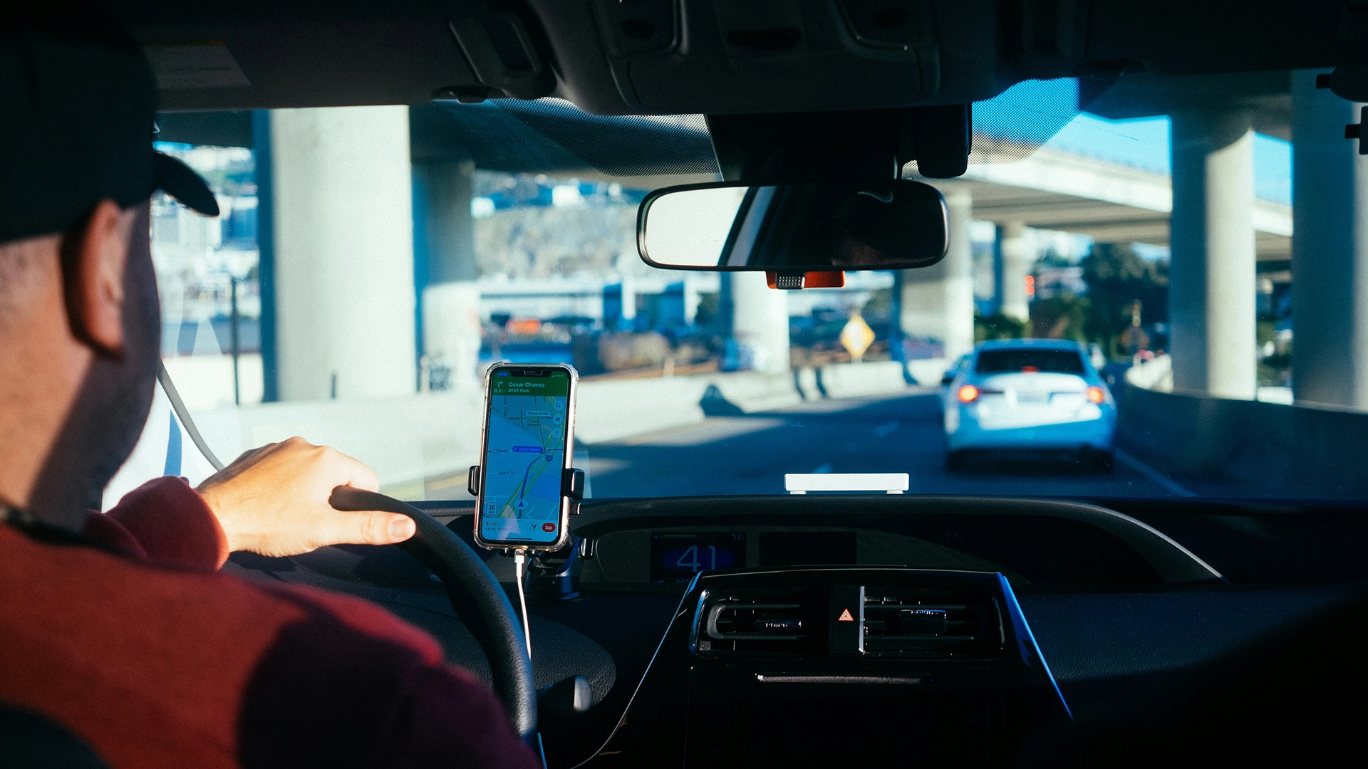 Uber obviněn z využívání algoritmů ke zvýšení zisků na úkor řidičů